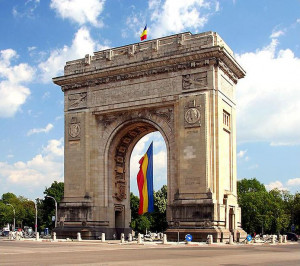 Бухарест # Триумфальная Арка в Бухаресте-pic01